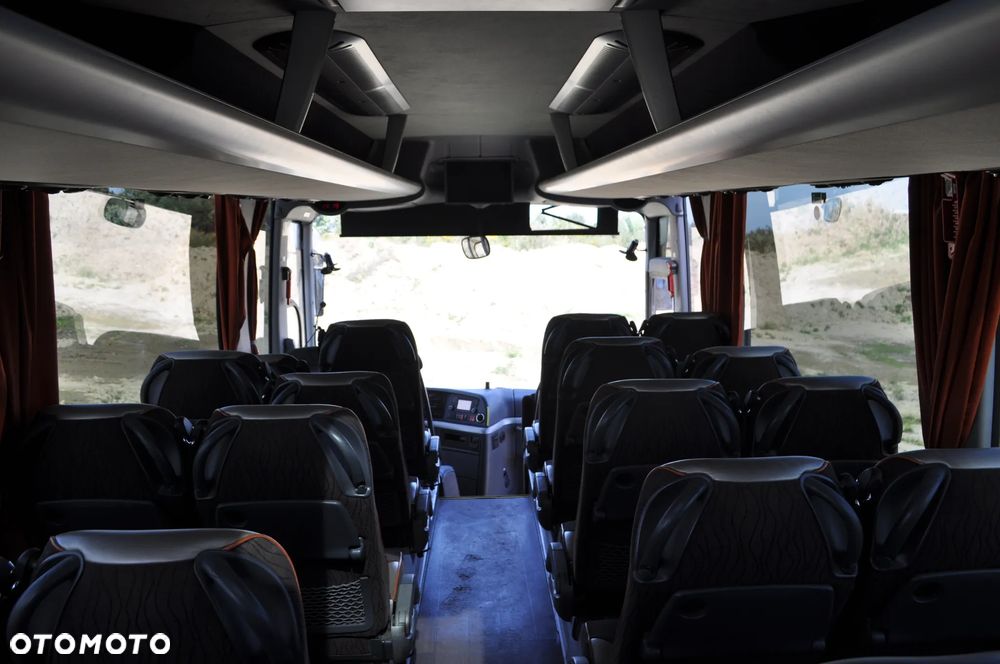 MAN R08 - 15