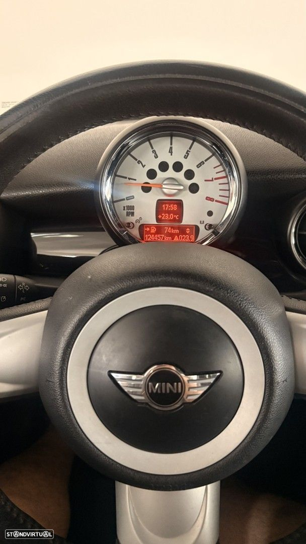 MINI 3 Portas One - 9