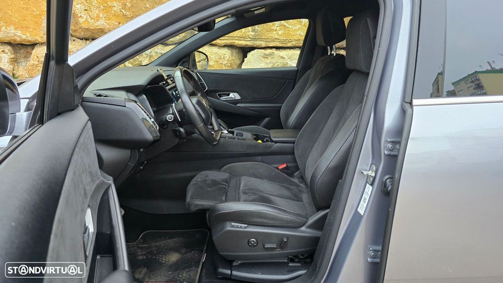 DS DS7 Crossback E-Tense Performance Line EAT8 - 40
