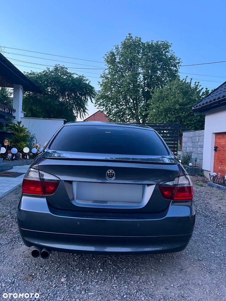BMW Seria 3 330i - 2