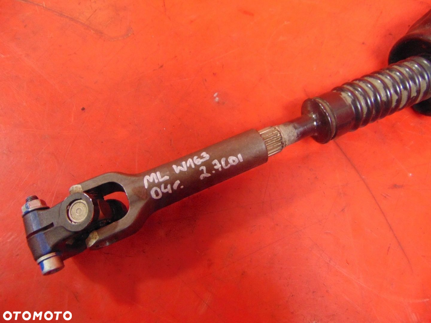 MERCEDES ML W163 LIFT 02- KRZYŻAK KOLUMNY KIEROWNICZEJ - 2