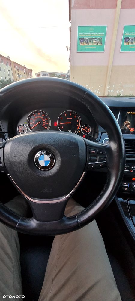 BMW Seria 5 528i xDrive - 19