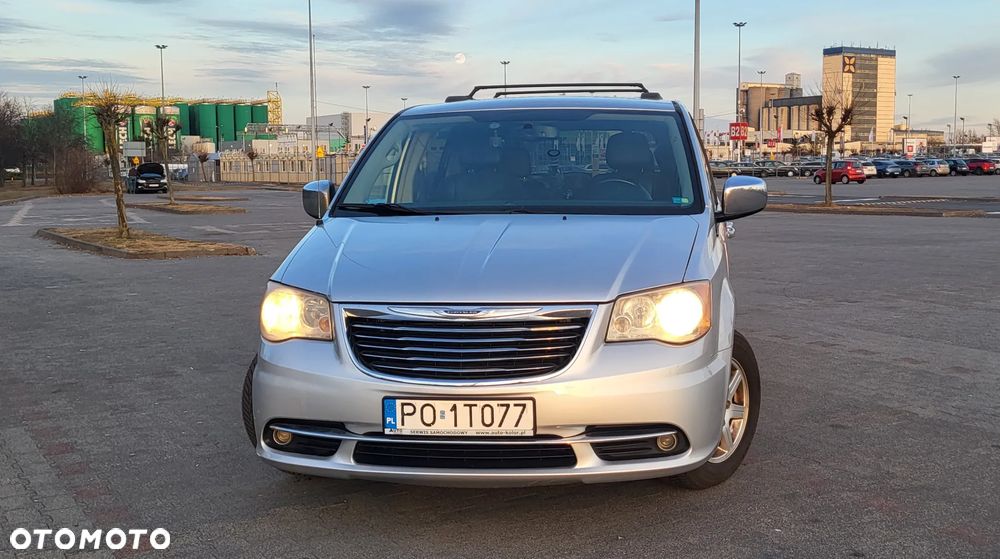 Chrysler Town & Country 3.6 Touring - 10