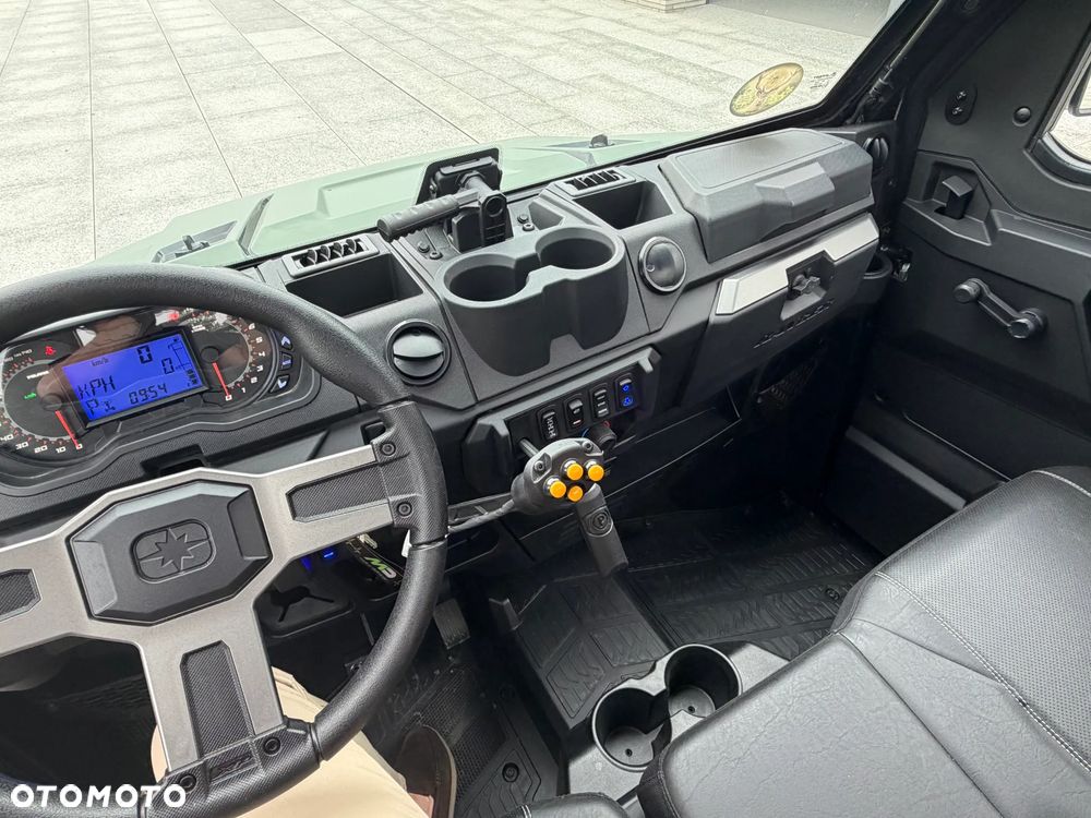 Polaris Ranger XP - 15