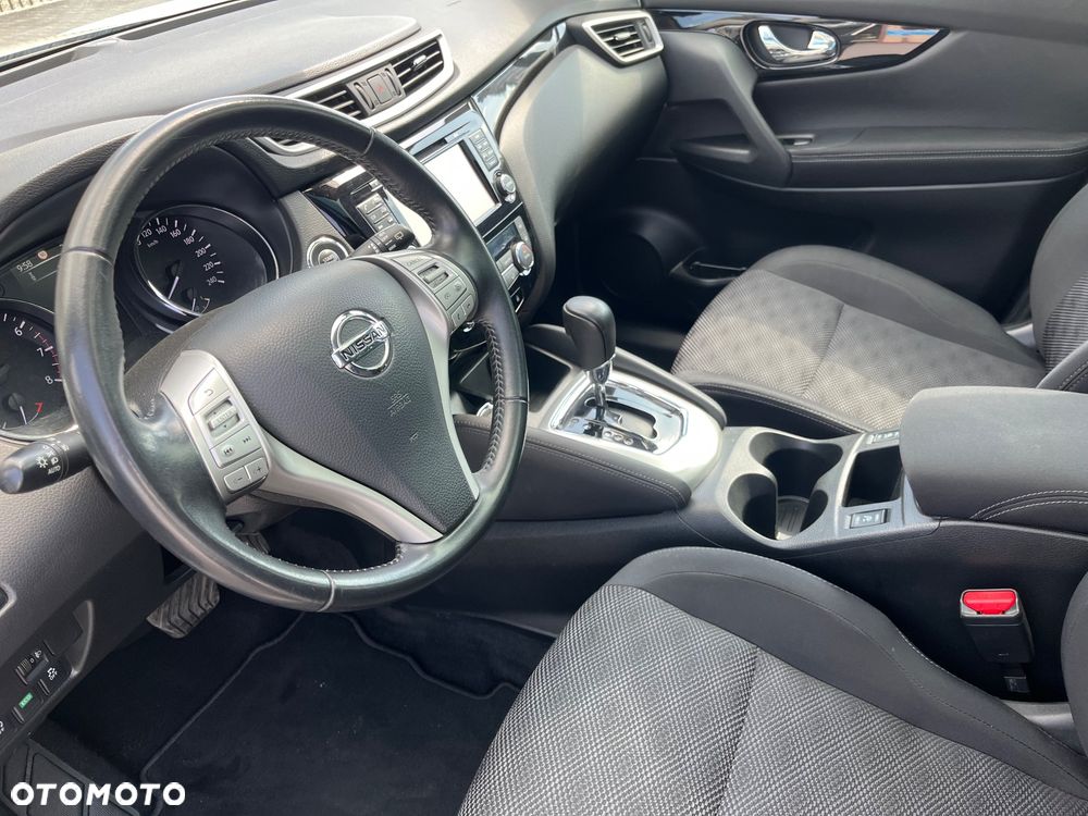 Nissan Qashqai 1.2 DIG-T N-Connecta Xtronic EU6 - 6