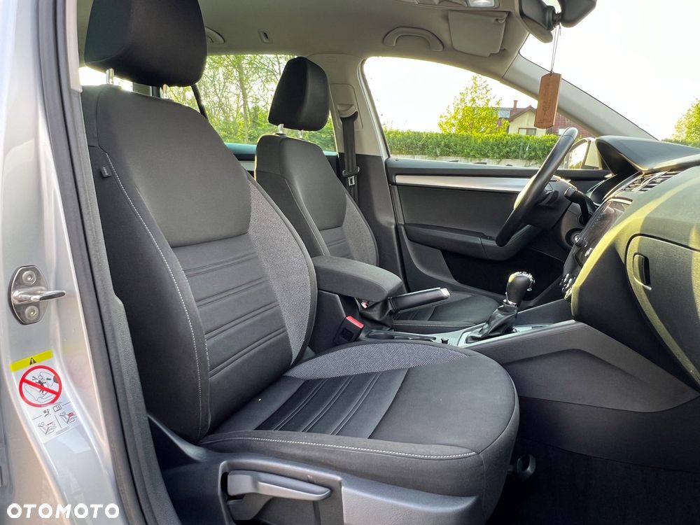 Skoda Octavia 2.0 TDI 4x4 Style DSG - 29