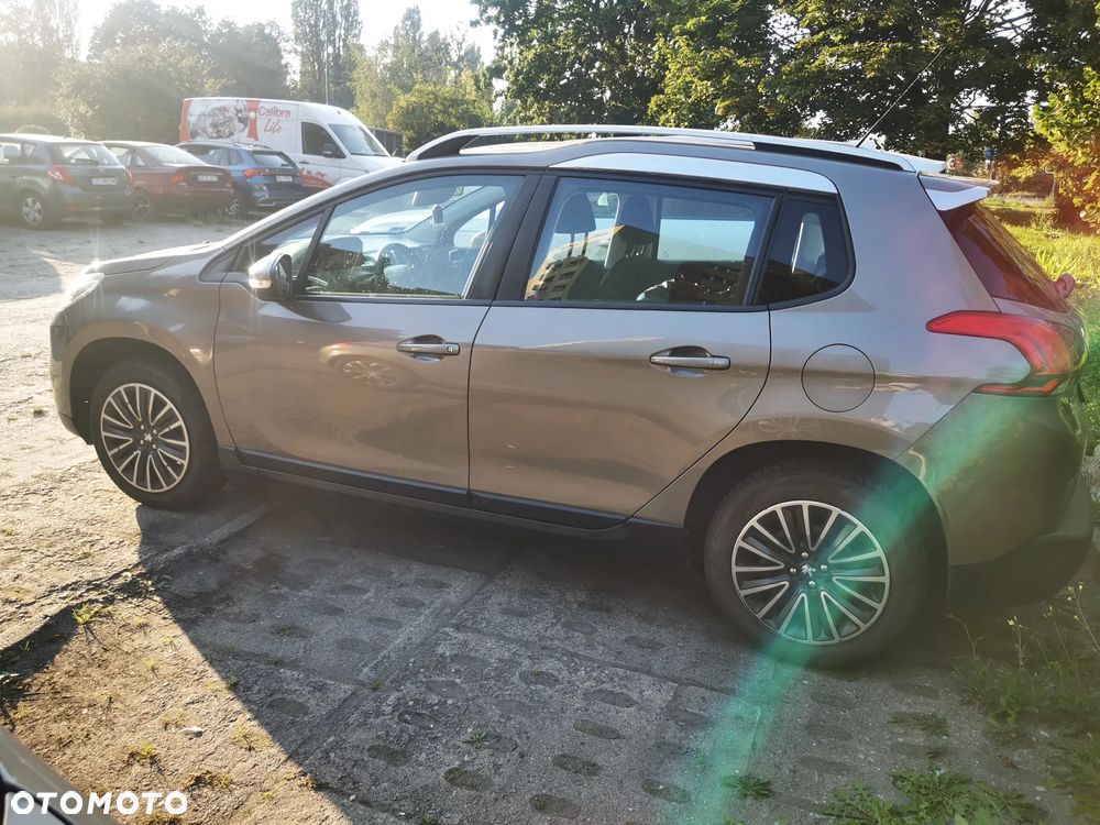 Peugeot 2008 - 4