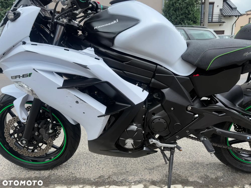 Kawasaki ER - 23