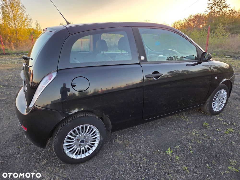 Lancia Ypsilon Y 1.2 8v Oro - 16