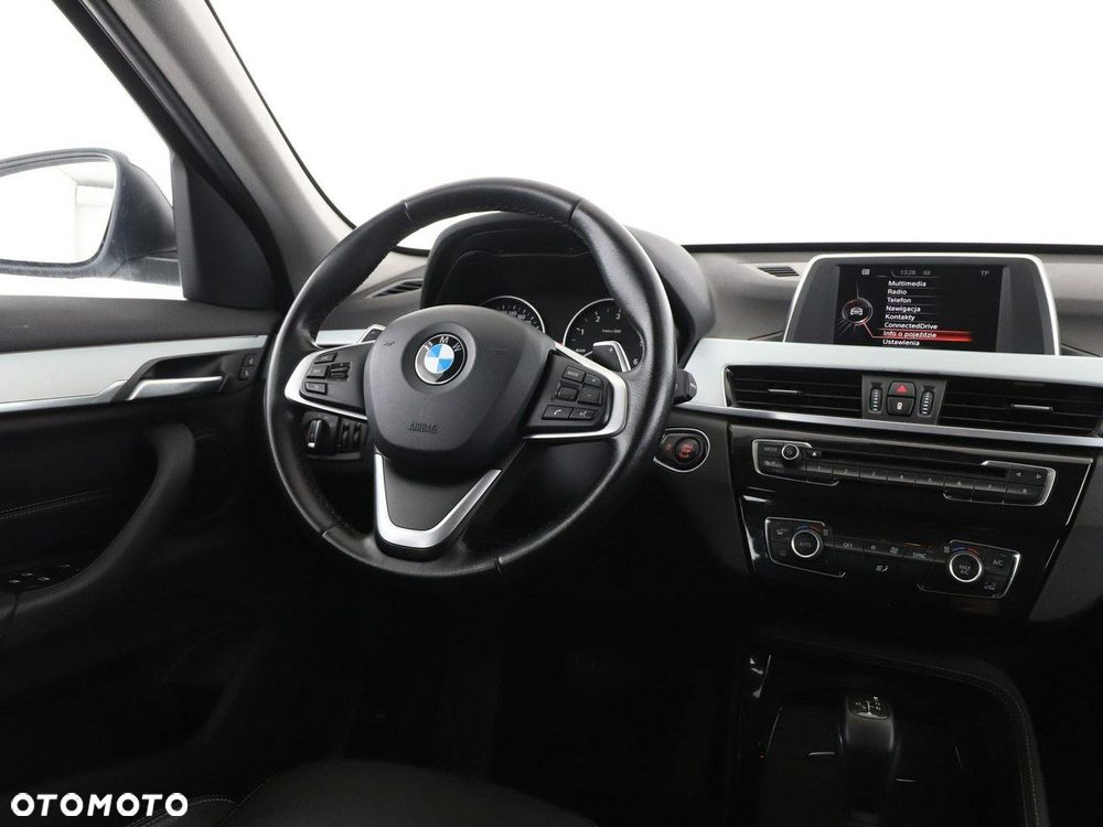 BMW X1 sDrive18d xLine - 17
