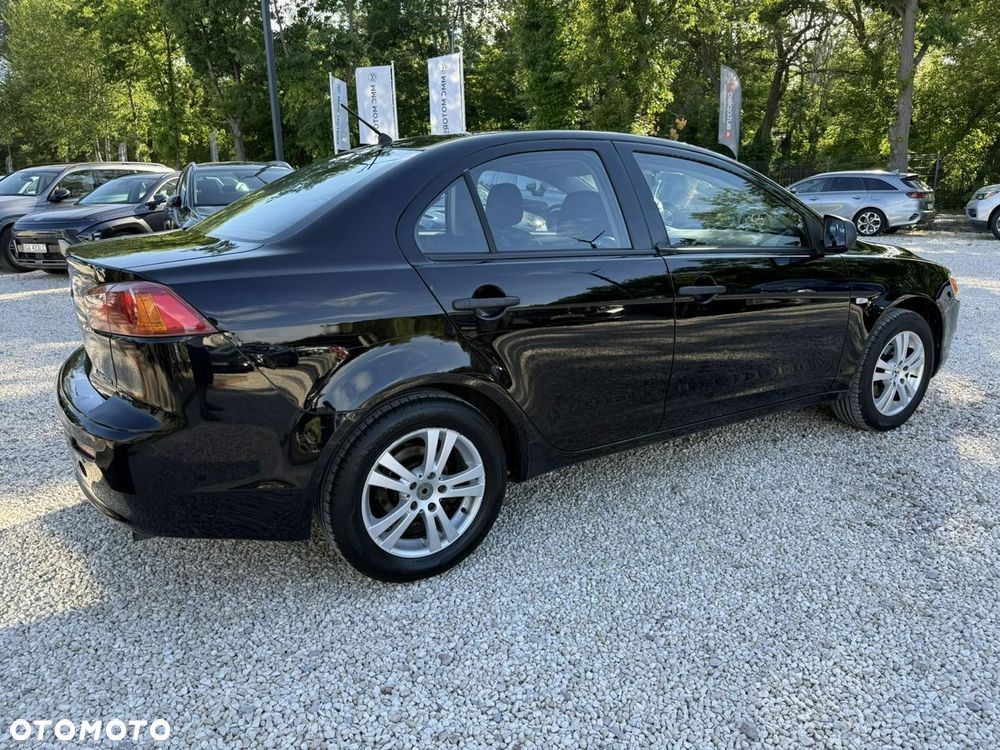 Mitsubishi Lancer - 17