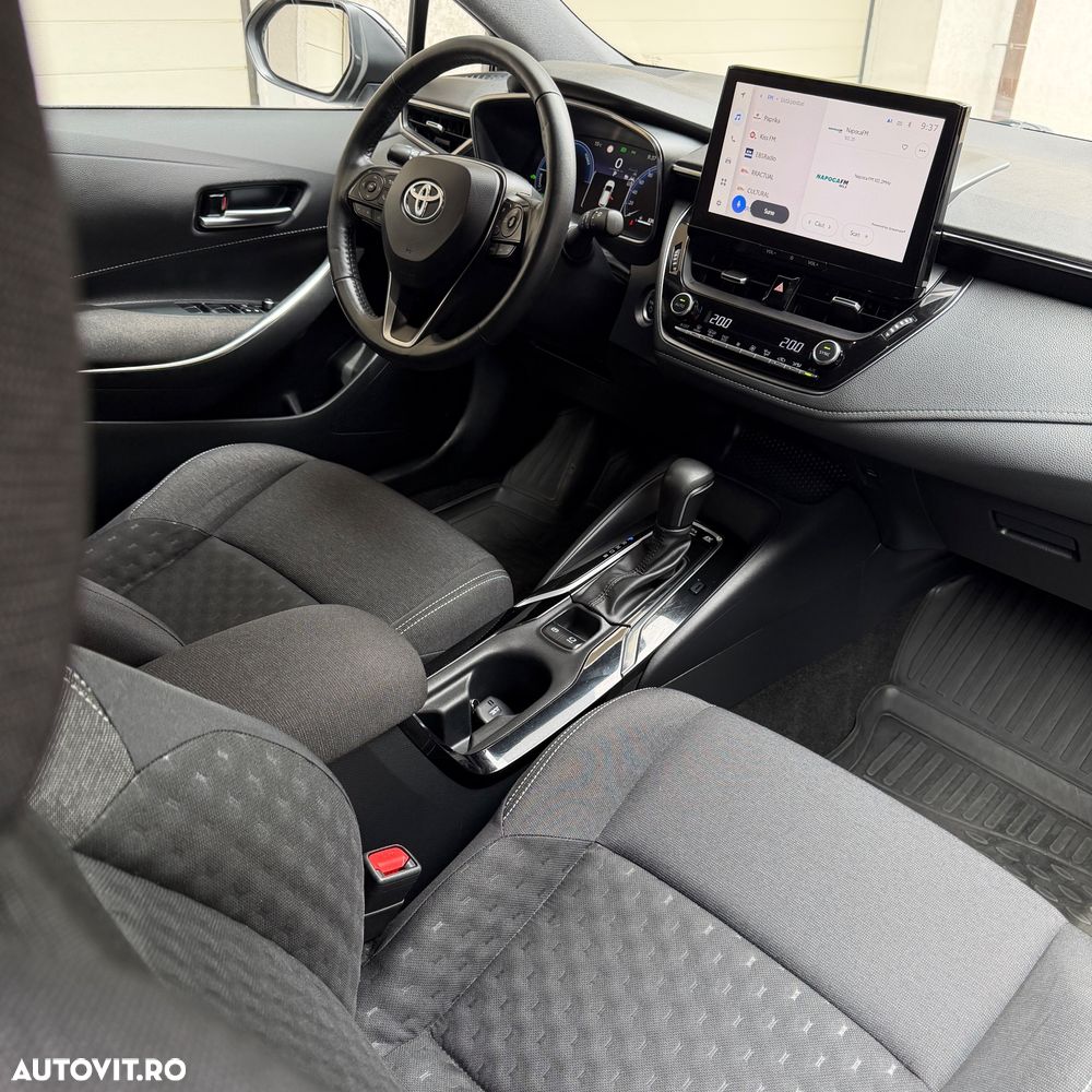 Toyota Corolla 1.8 Business Edition - 13