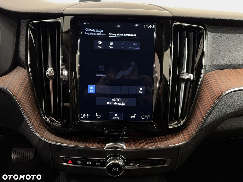 Volvo XC 60 - 26