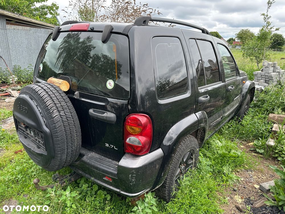 Jeep Cherokee 3.7L Sport - 11