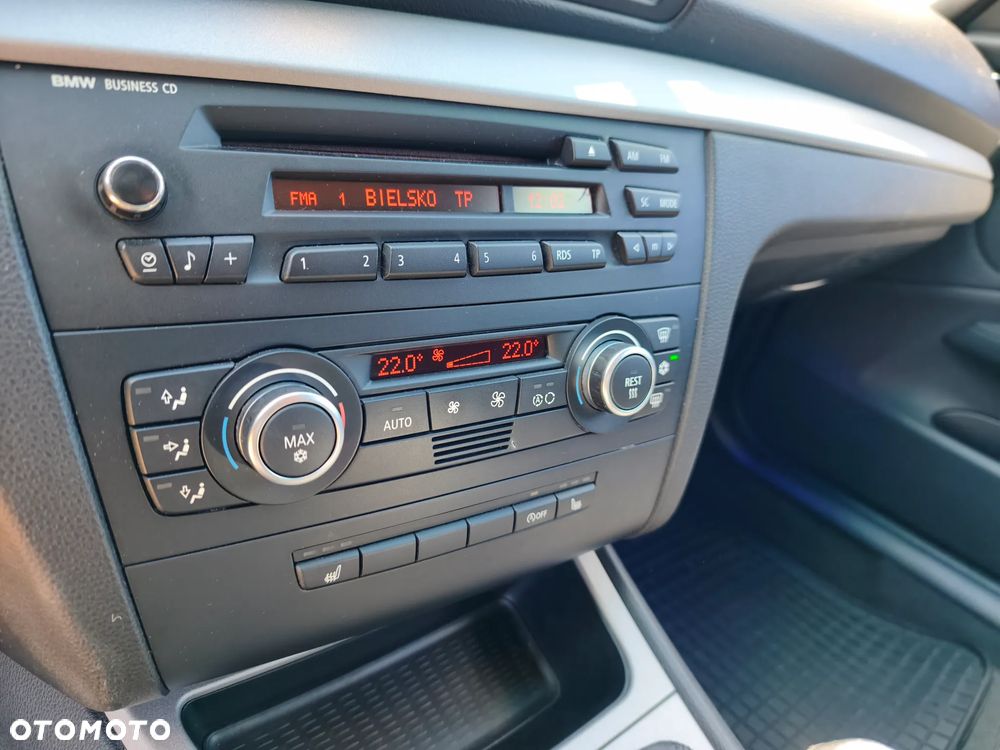 BMW Seria 1 116i - 32