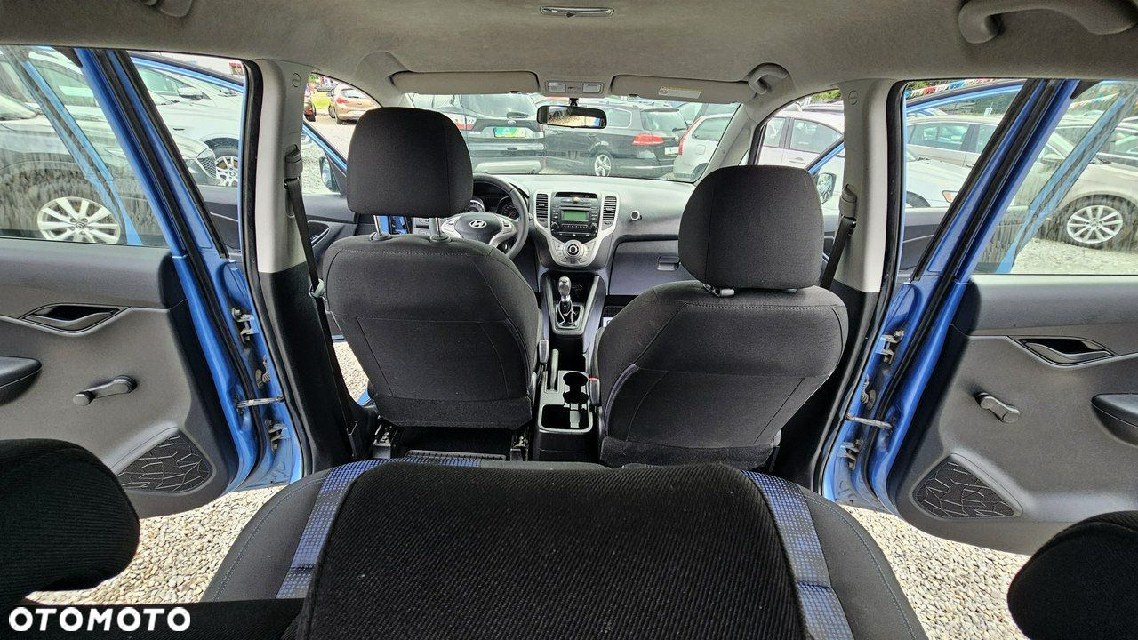 Hyundai ix20 - 23