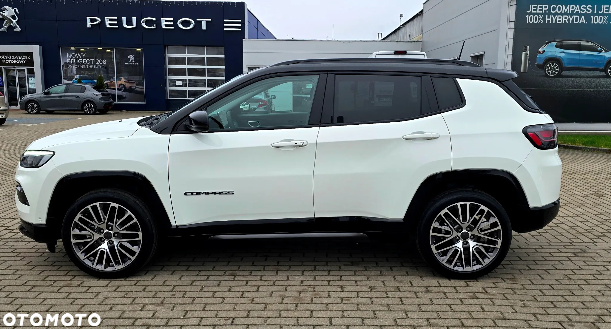 Jeep Compass - 8