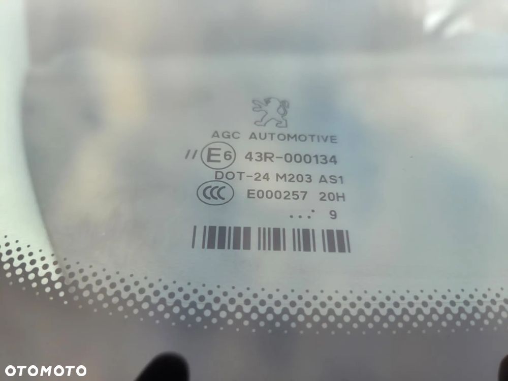 Peugeot 3008 1.6 HDi Premium - 24