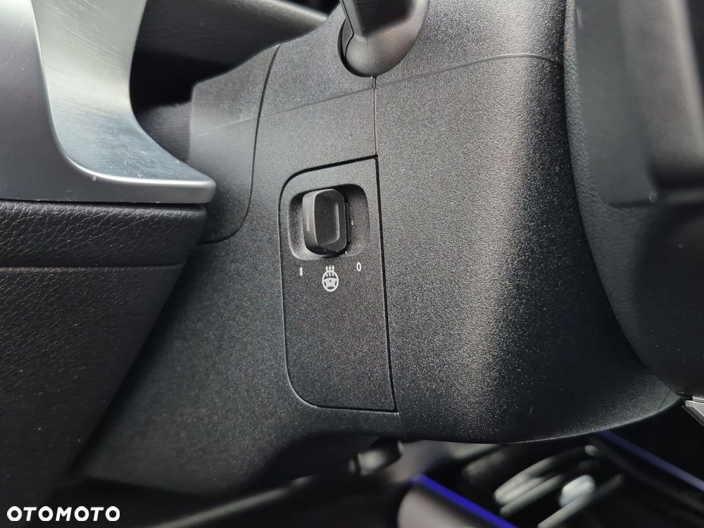 Mercedes-Benz EQB - 19