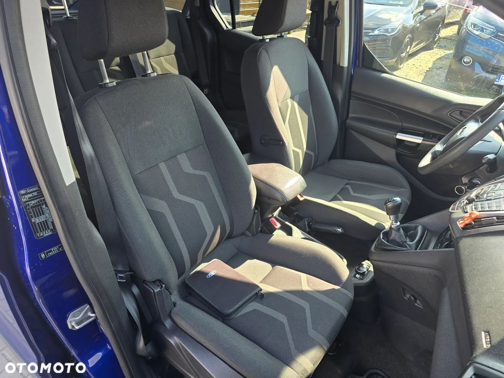 Ford Tourneo Connect - 15