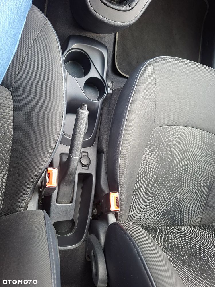 Hyundai i10 1.2 Classic + - 14