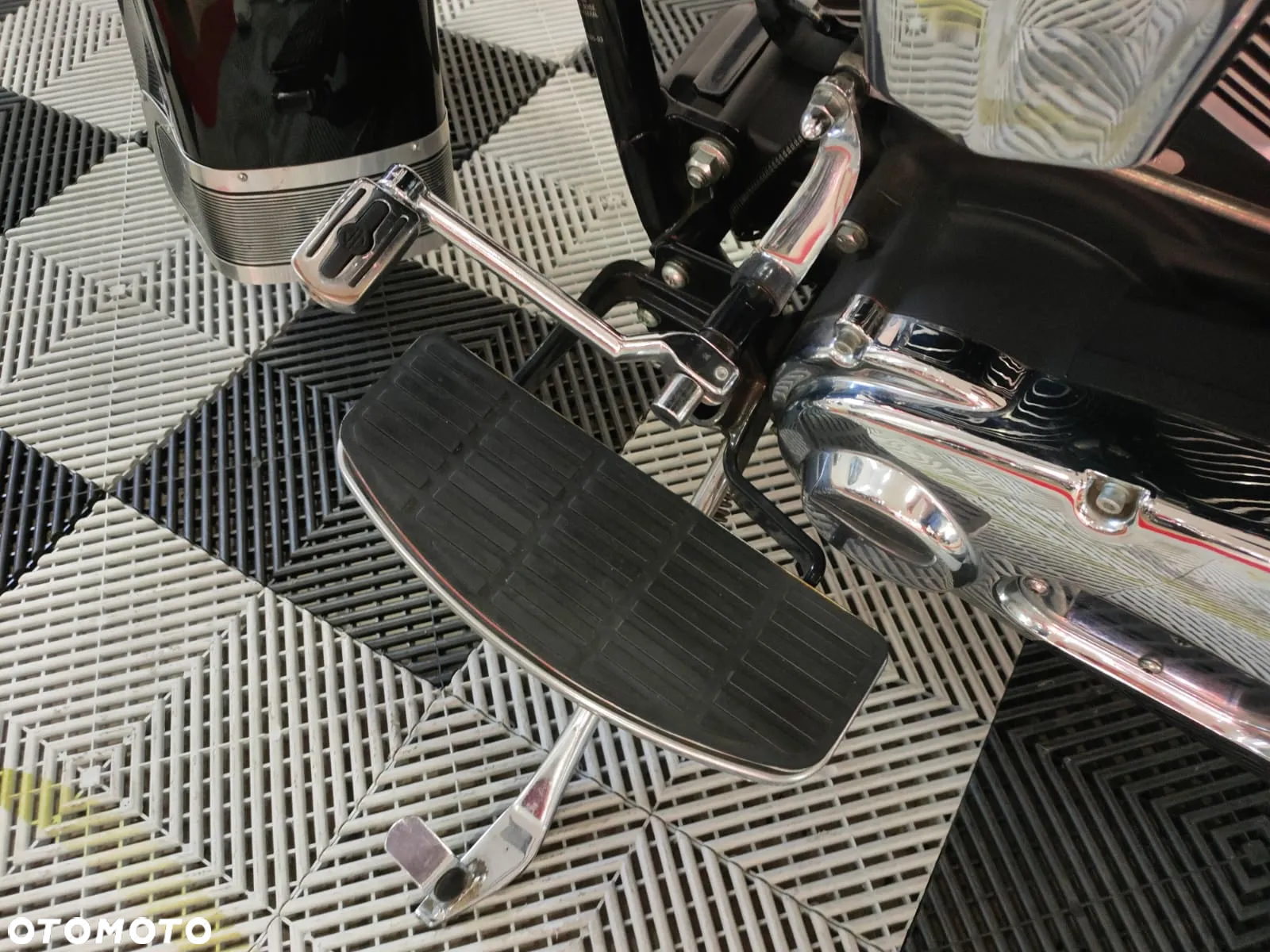 Harley-Davidson Softail Heritage Classic - 28
