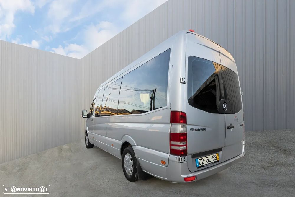 Mercedes-Benz Sprinter - 2