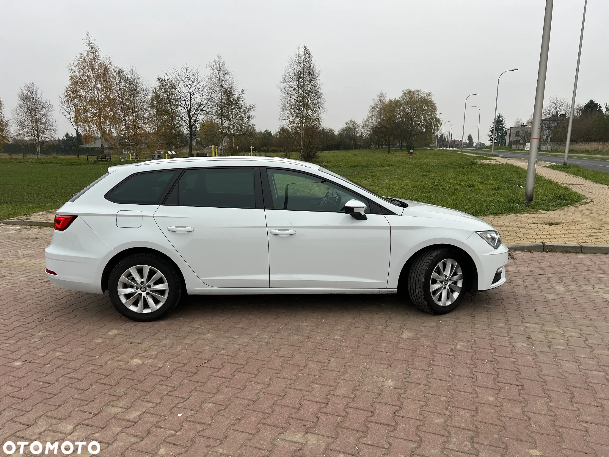 Seat Leon 1.6 TDI Copa S&S DSG - 11