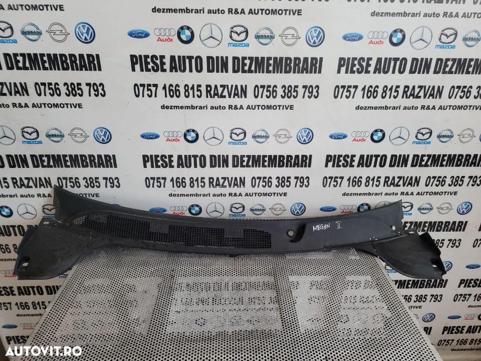 Grila Stergatoare Renault Megane 2 II Dezmembrez Renault Megane 2 II Facelift 1.5 Dci Euro 4 106 Ca - 1