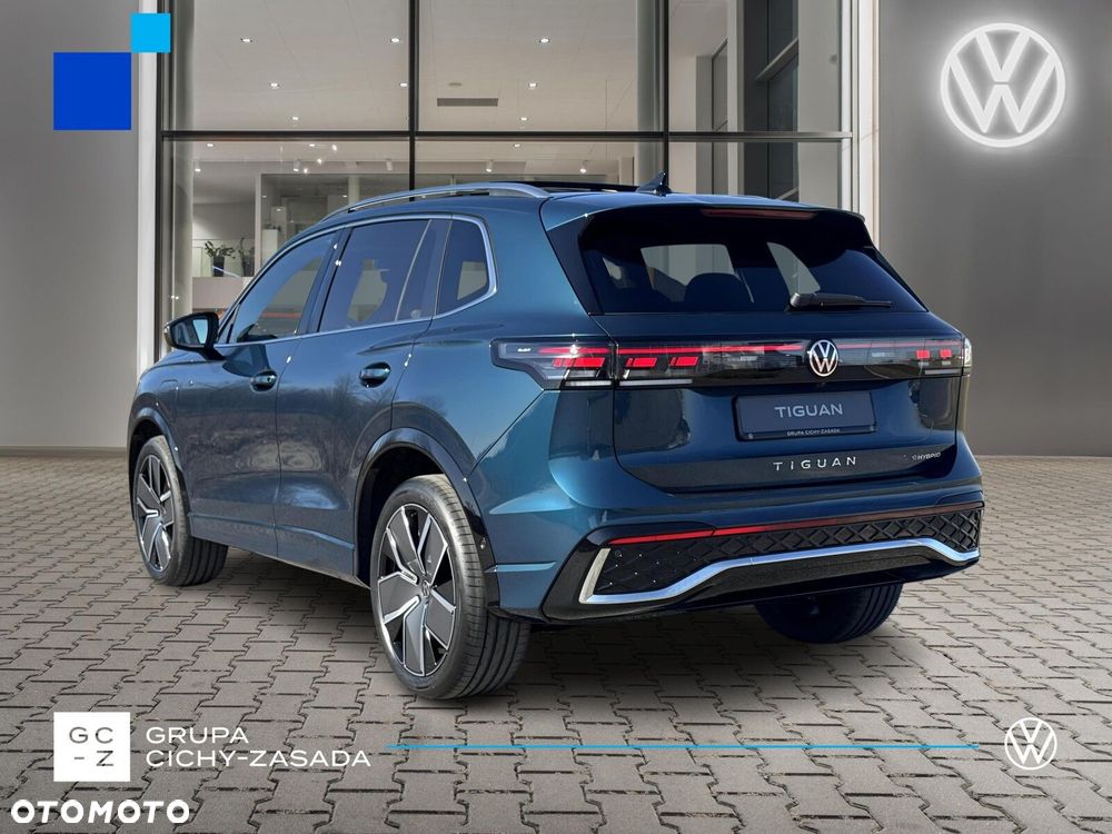 Volkswagen Tiguan - 4
