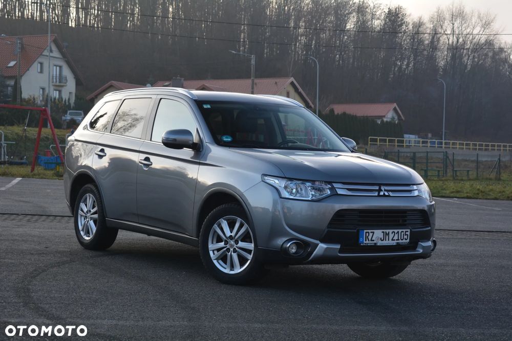 Mitsubishi Outlander - 7