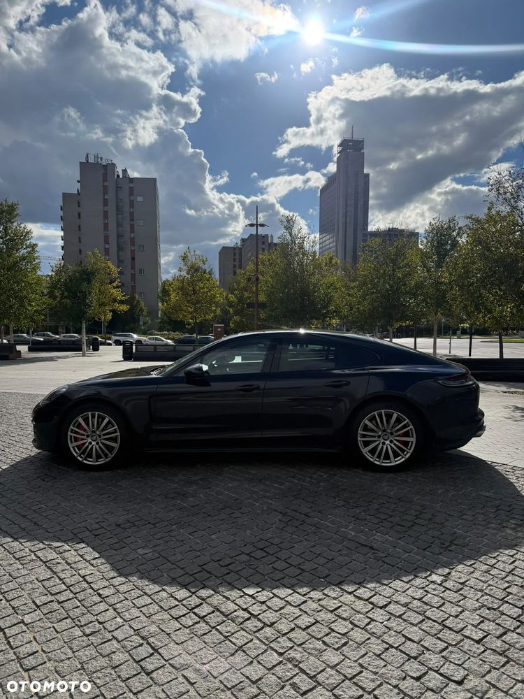 Porsche Panamera - 8