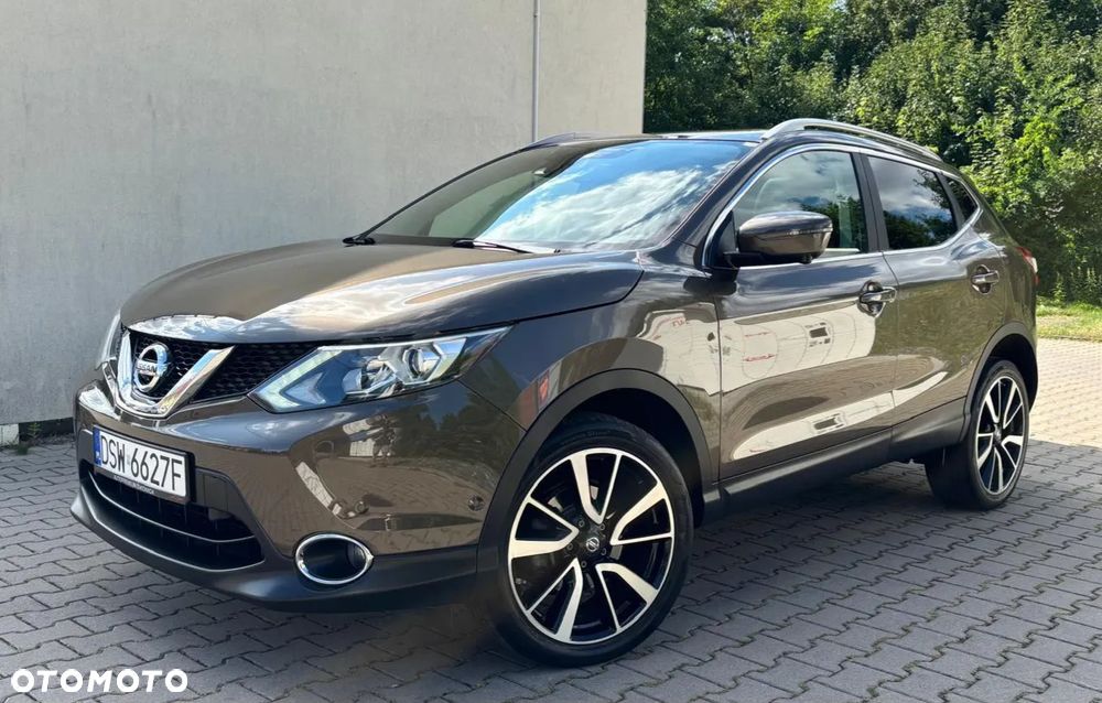 Nissan Qashqai 1.6 DIG-T Tekna - 1
