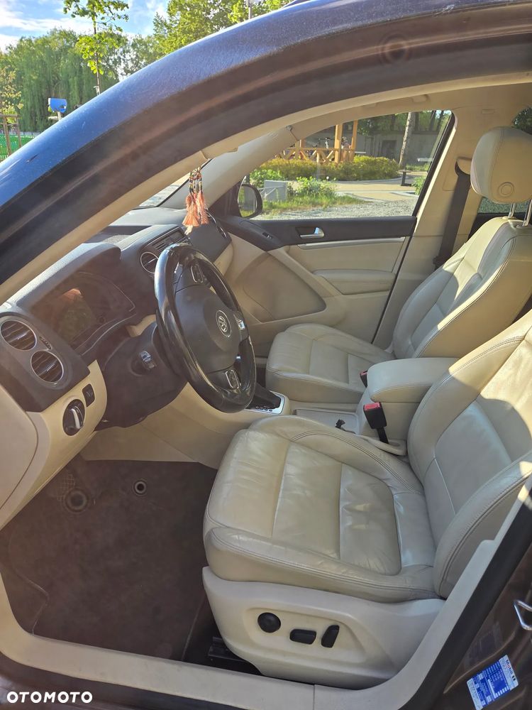 Volkswagen Tiguan 2.0 TDI 4Mot Perfectline R-Style DSG - 8