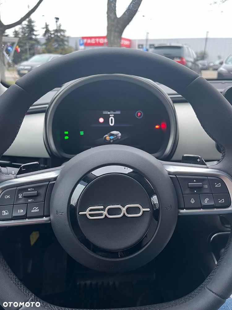 Fiat 600 1.2 Turbo La Prima eDCT - 16