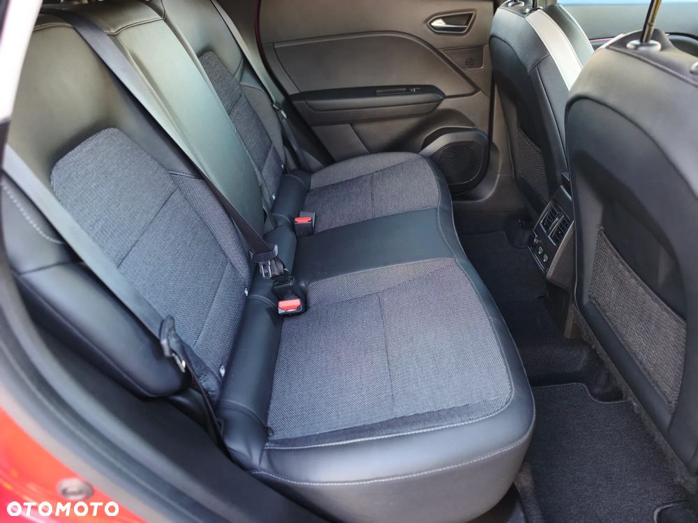 Renault Captur - 28