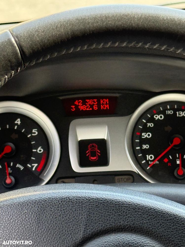 Renault Clio 1.4 Dynamique - 4