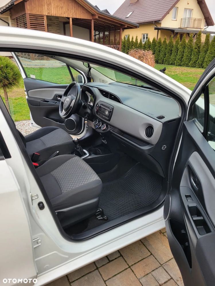 Toyota Yaris - 9