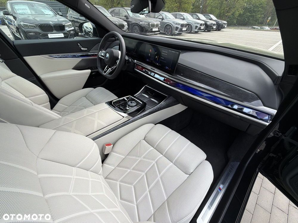 BMW Seria 7 - 13