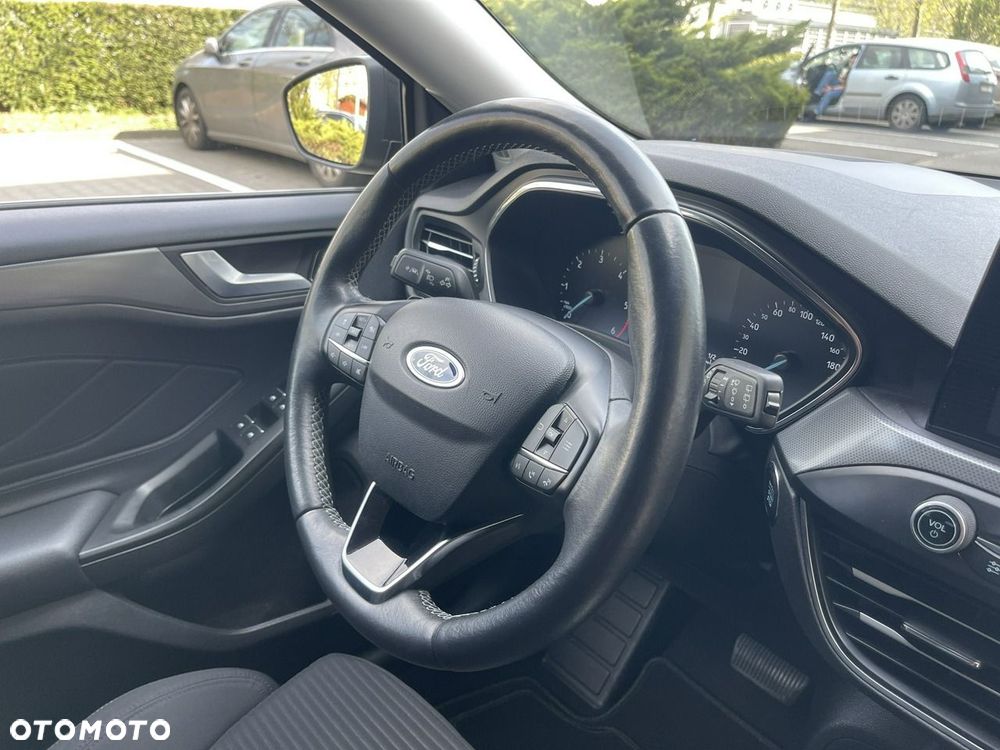 Ford Focus - 31