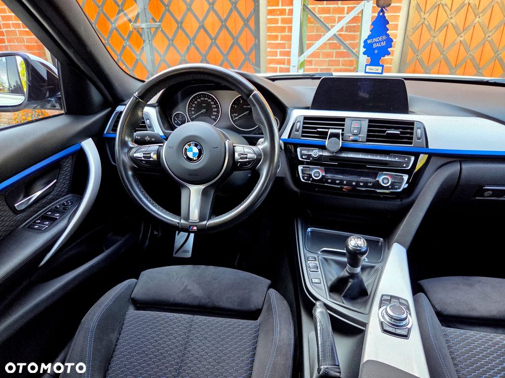 BMW Seria 3 320d M Sport Shadow - 16