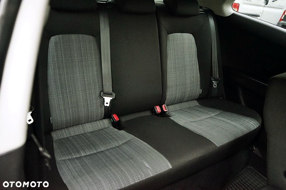 Kia Ceed 1.6 CRDi 90 ISG Vision - 22