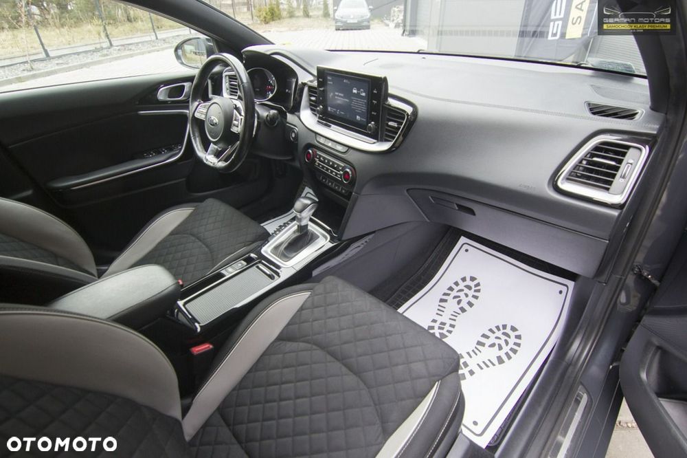 Kia ProCeed 1.5 T-GDI GT Line DCT - 33