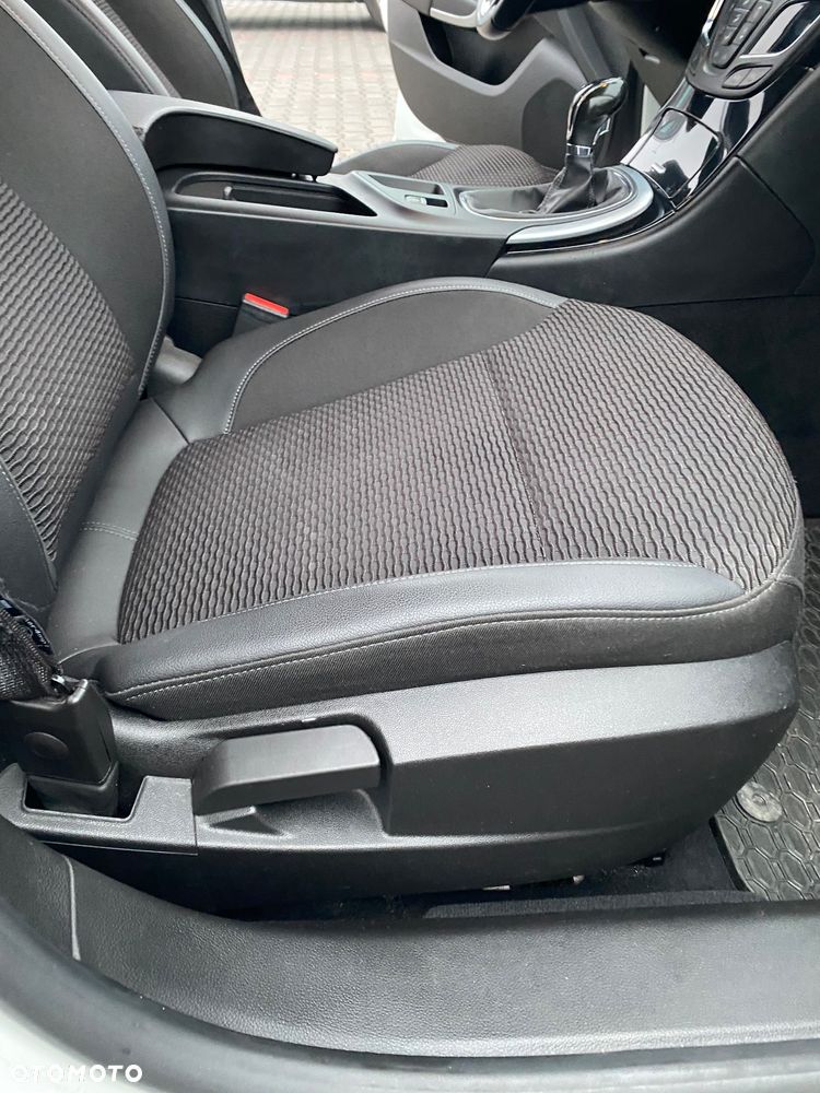 Opel Insignia 2.0 CDTI Cosmo S&S - 36