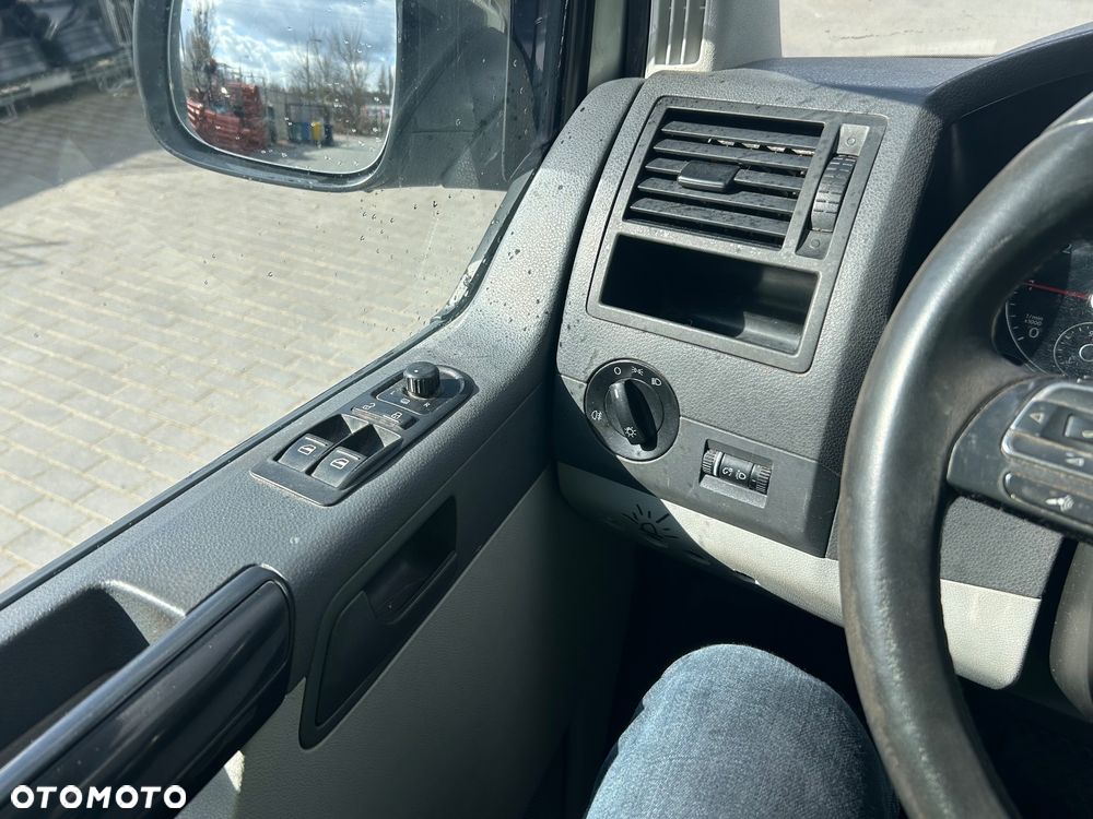 Volkswagen Transporter - 10