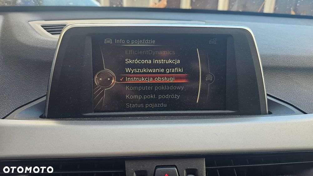 BMW X1 sDrive18d Sport Line - 16