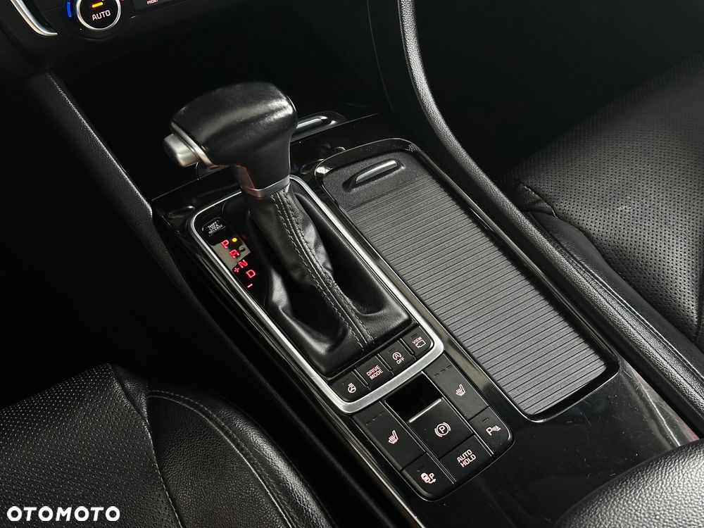 Kia Optima - 27