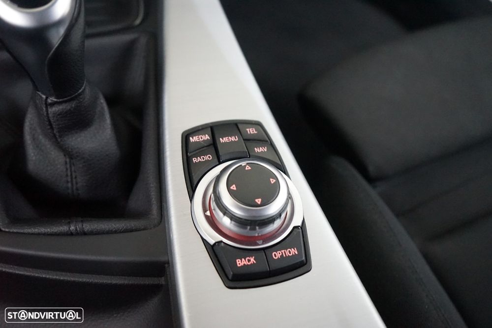 BMW 320 d Touring Line Sport - 40