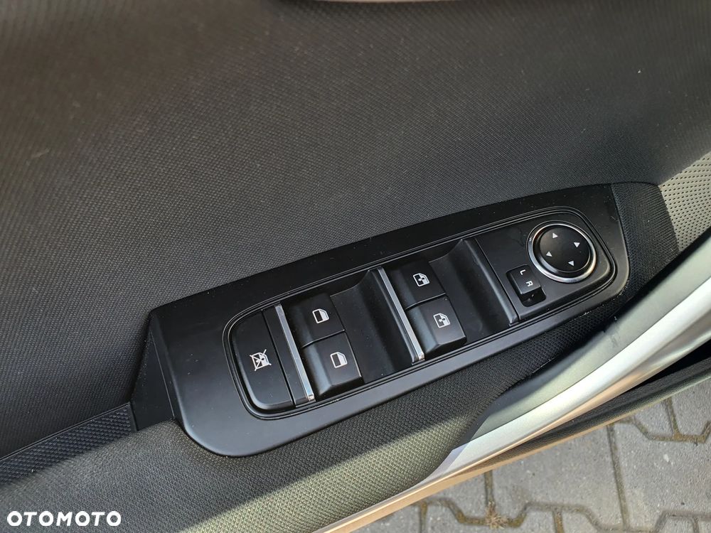 Kia Ceed 1.5 T-GDI M - 28