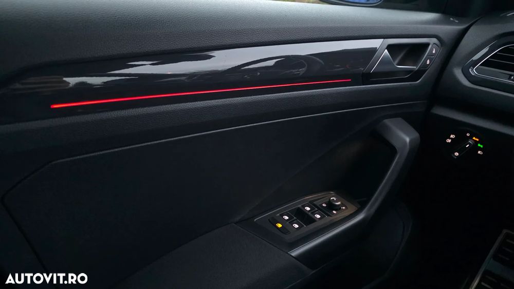 Volkswagen T-Roc 2.0 TDI DSG Sport - 22